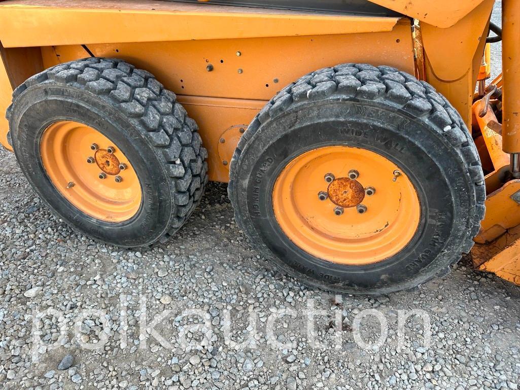 CASE 1840 SKIDSTEER