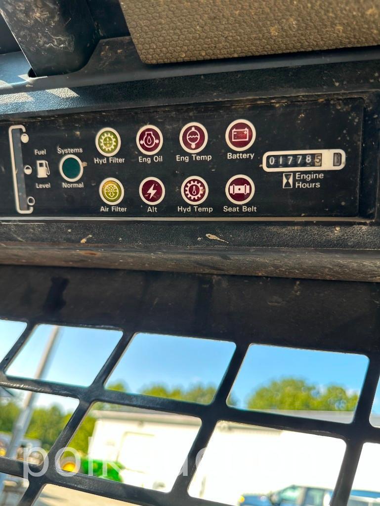 CASE 1840 SKIDSTEER