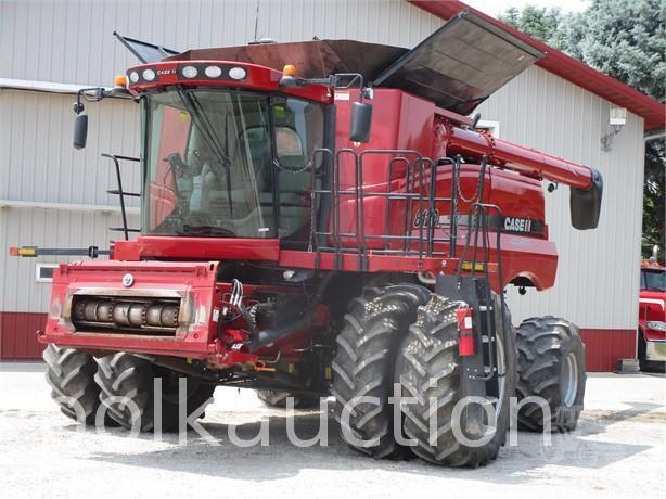 1070-(2012) CASE IH 8120 COMBINE (SN# 4BG213839)