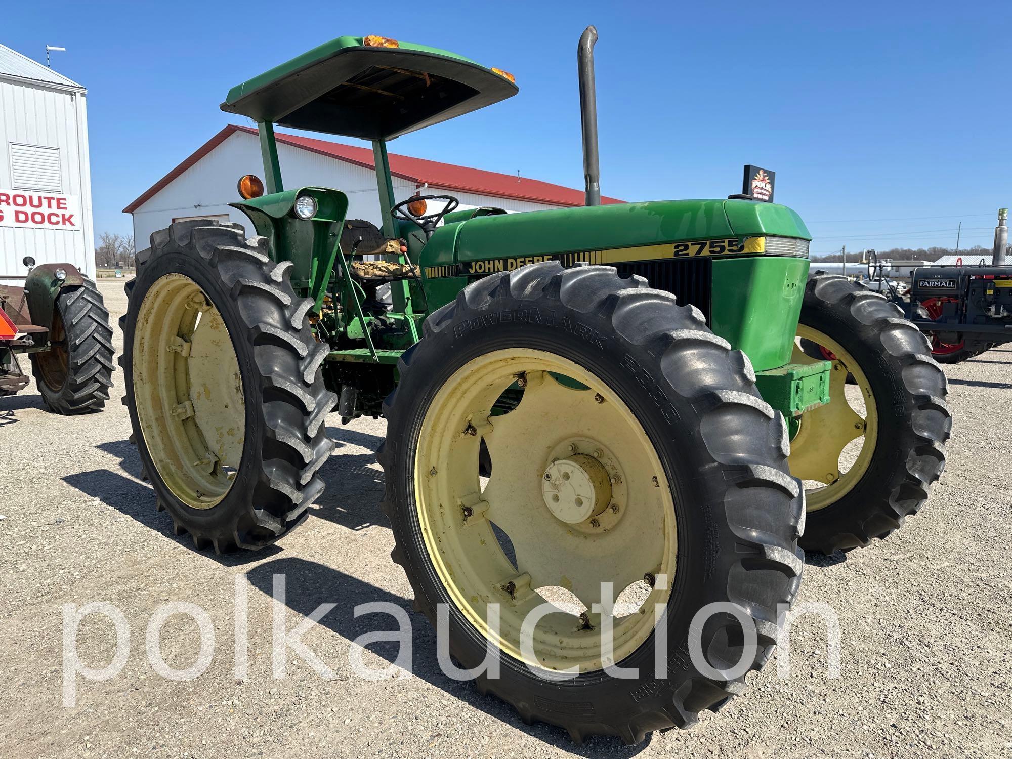 3216-JOHN DEERE 2755 4x4 (SN# 809681)