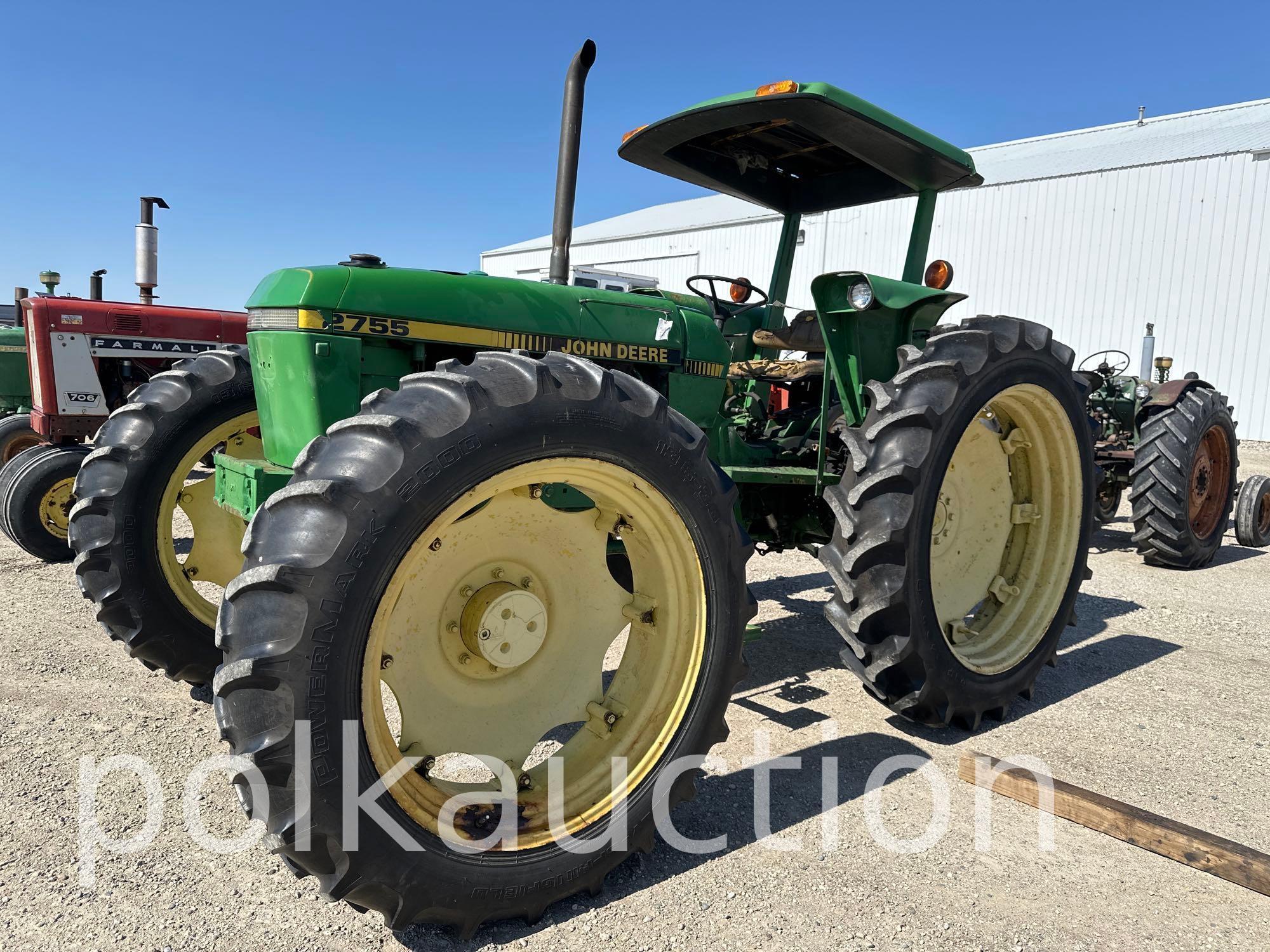 3216-JOHN DEERE 2755 4x4 (SN# 809681)