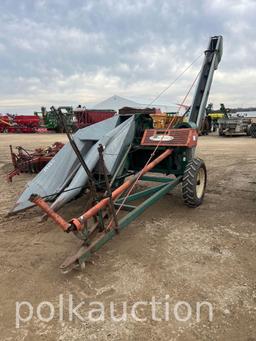 241-NEW IDEA 323 SINGLE ROW CORN PICKER