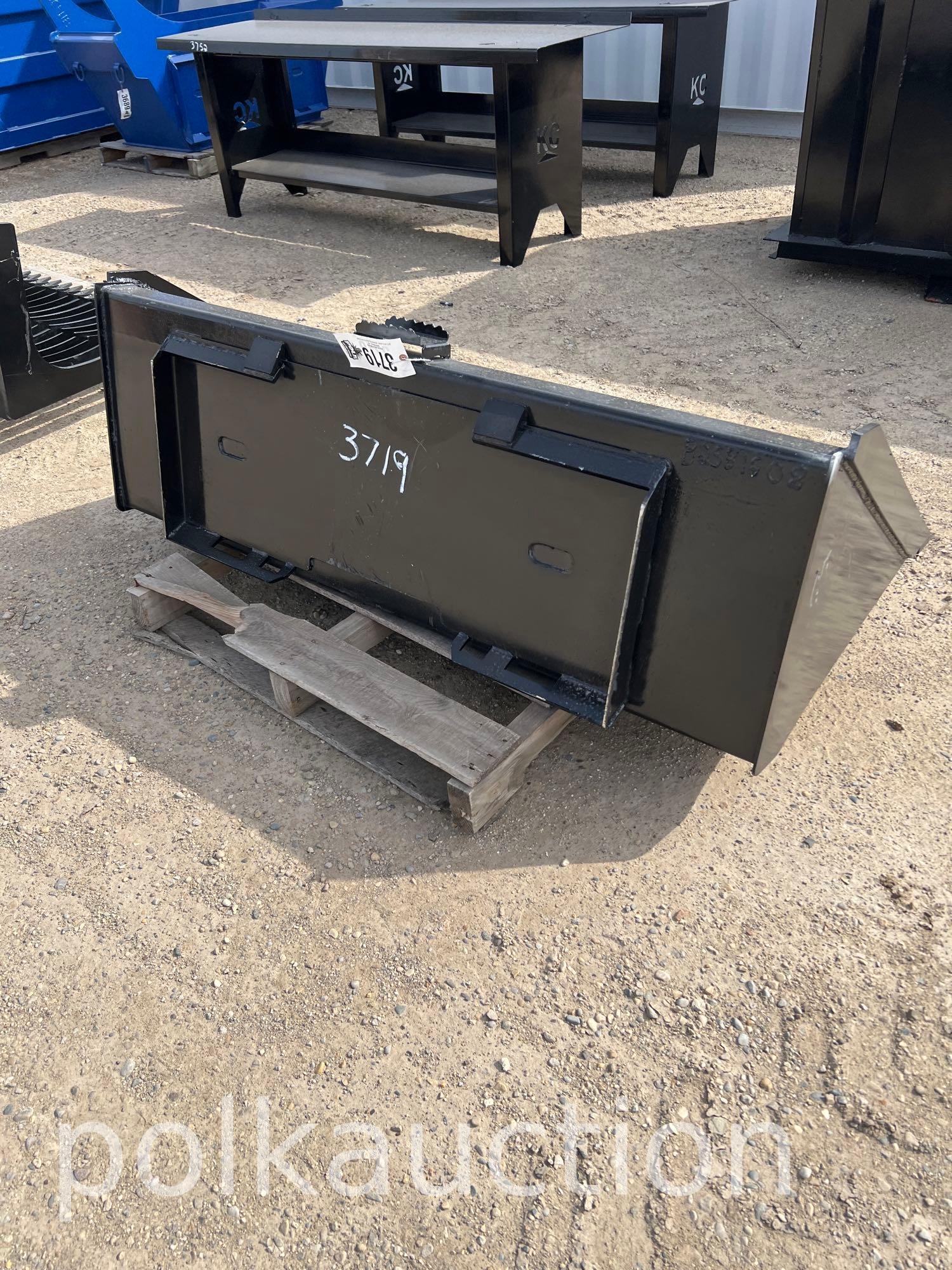 3719-66" SKID STEER BUCKET W/SINGLE BLADE