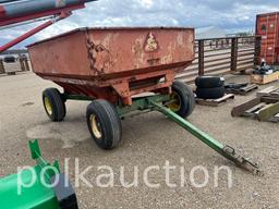 3788-JOHN DEERE 1075 RUNNING GEAR W/CENTER DUMP WAGON