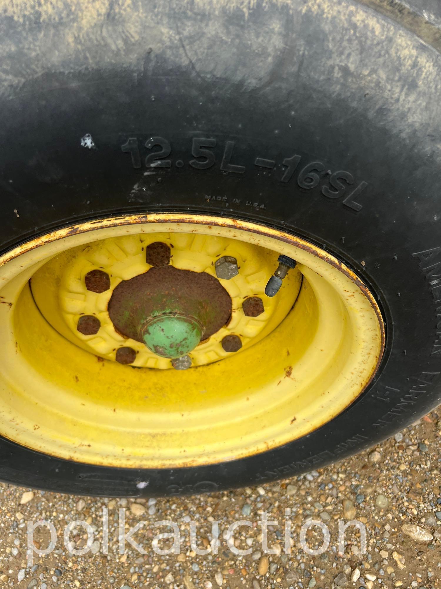 3788-JOHN DEERE 1075 RUNNING GEAR W/CENTER DUMP WAGON