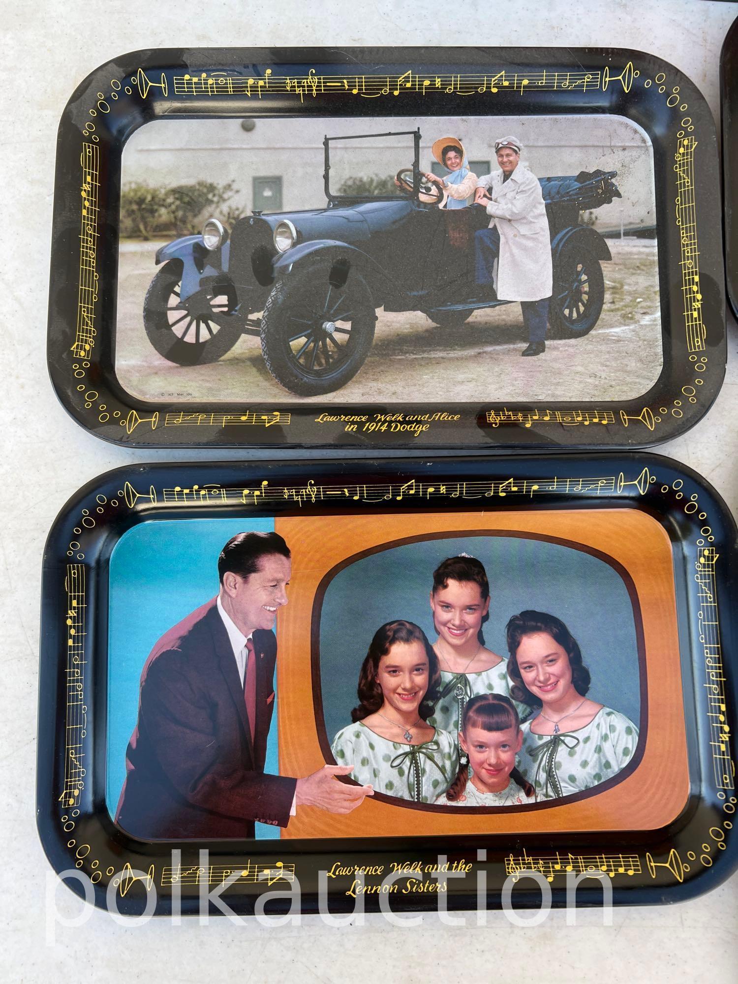 TRAYS & OLIVER SIGN