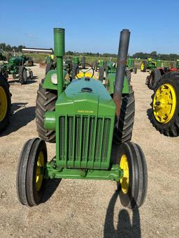 7279-JOHN DEERE D STYLED (SN# 152801)