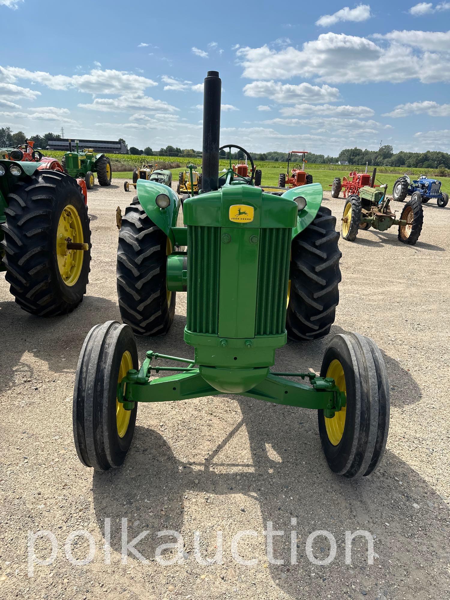 7311-JOHN DEERE 620 G STD (SN# 6211231)