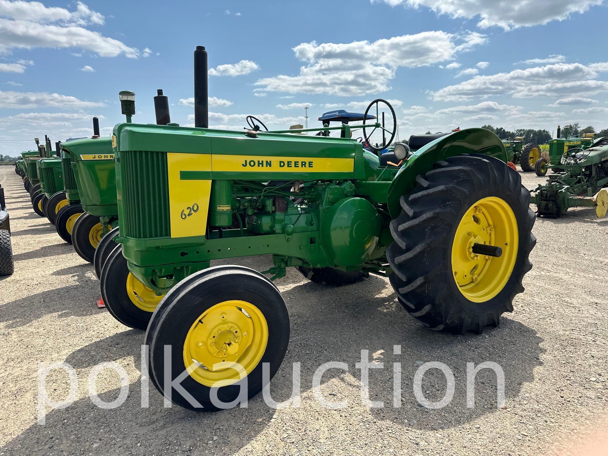 7311-JOHN DEERE 620 G STD (SN# 6211231)