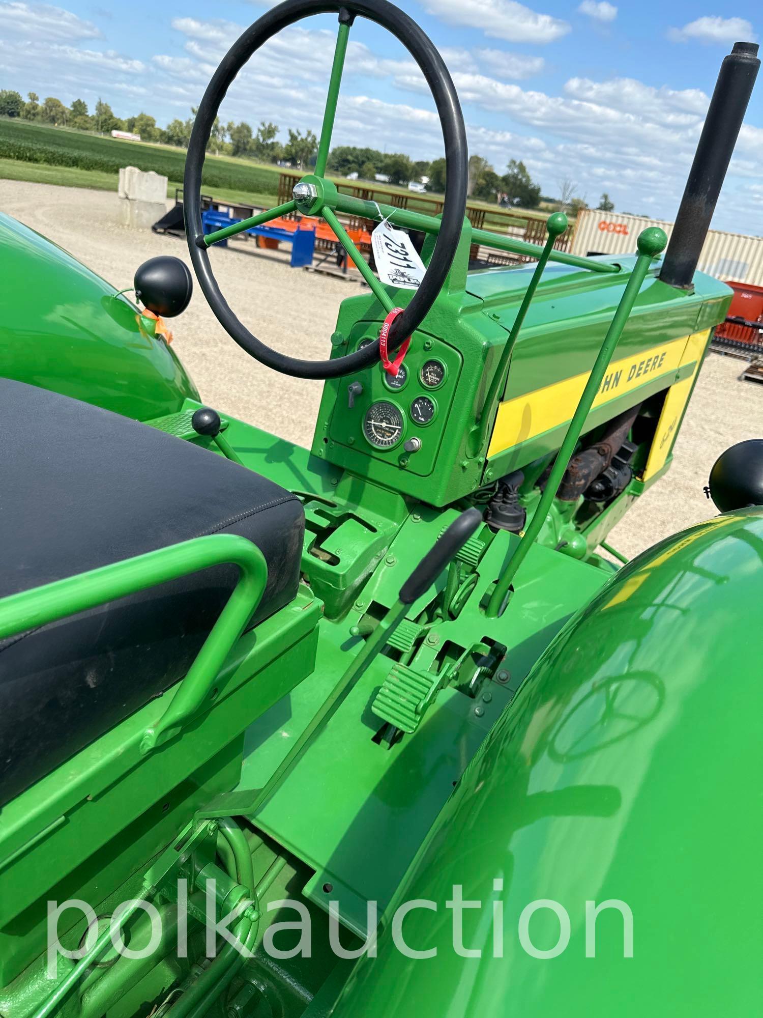 7311-JOHN DEERE 620 G STD (SN# 6211231)
