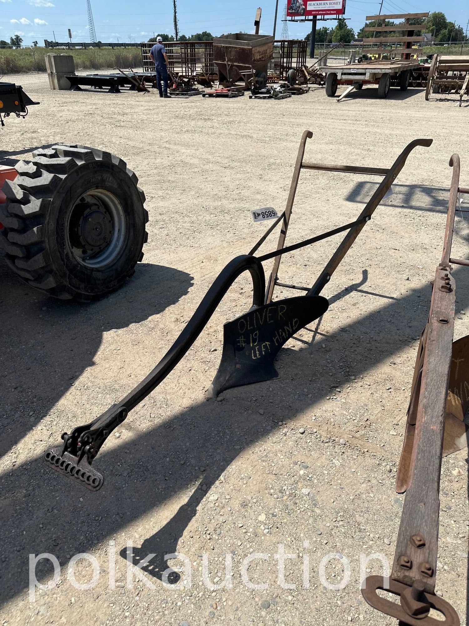 6858-OLIVER #19 1 BTM LEFT HAND WALKING PLOW