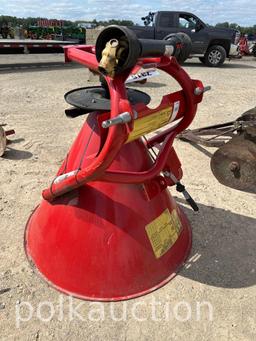 7315-TARTER FERTILIZER SPREADER-4000# CAPACITY