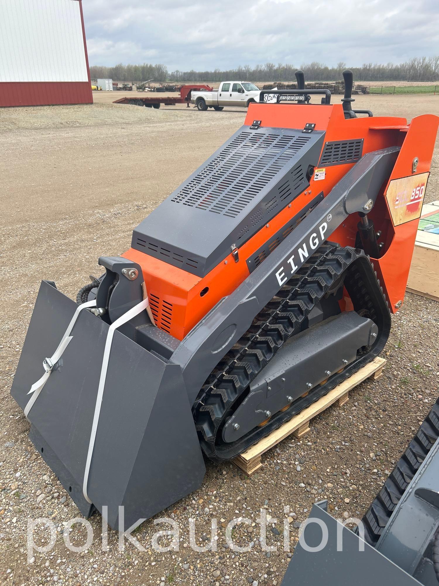 MINI COMPACT TRACK LOADER