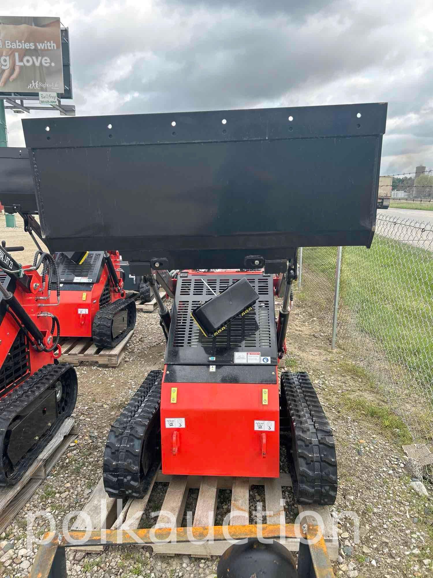 MINI SKIDSTEER LOADER