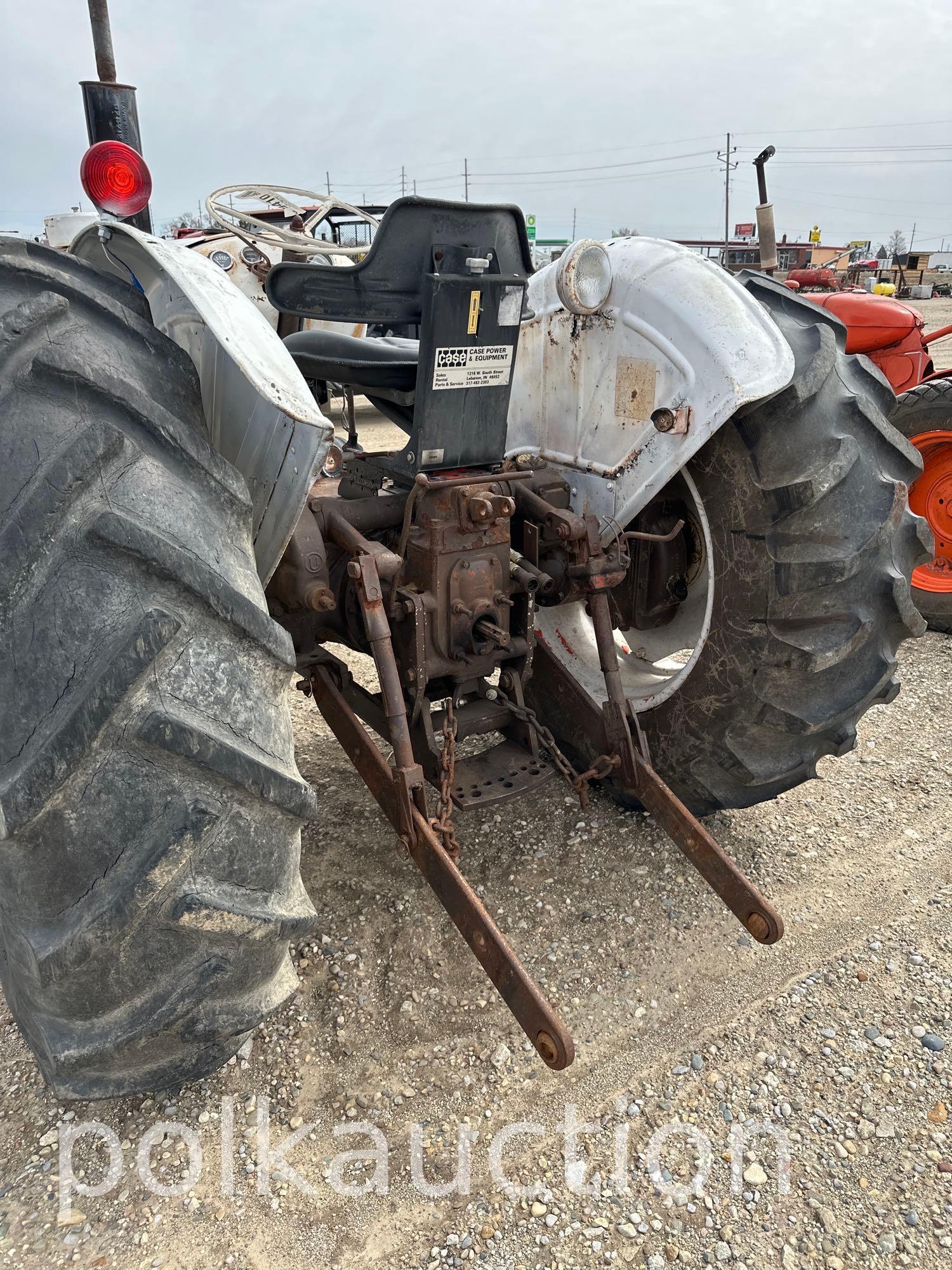 9410 - DAVID BROWN 990 (SN# 990A 498701)
