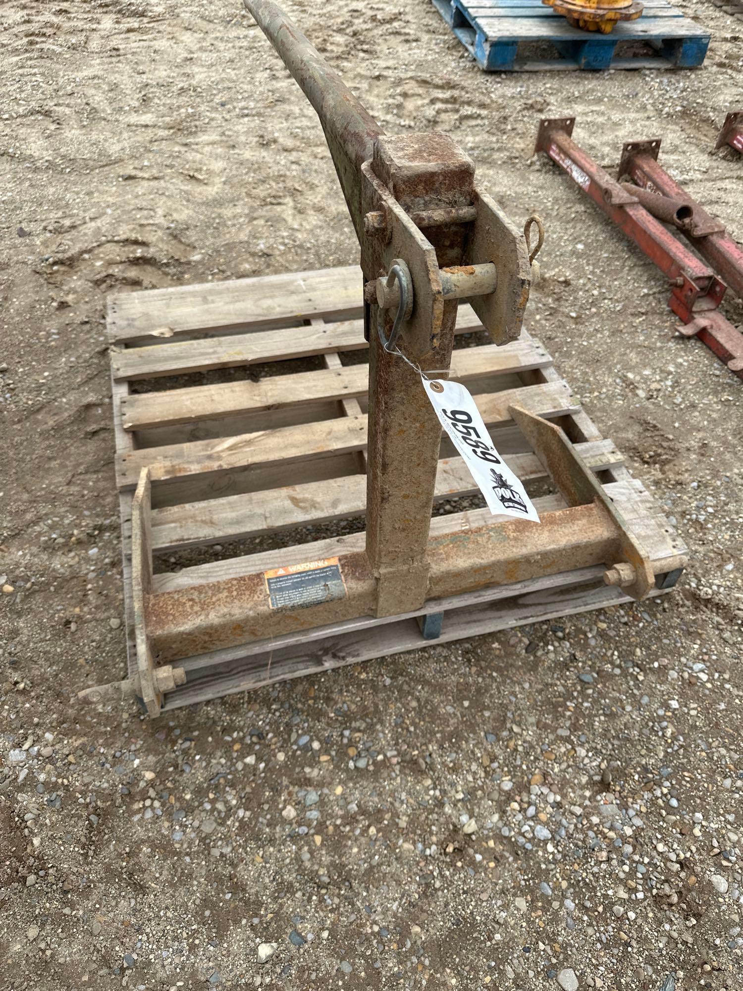 9589 - 3PT BALE SPEAR
