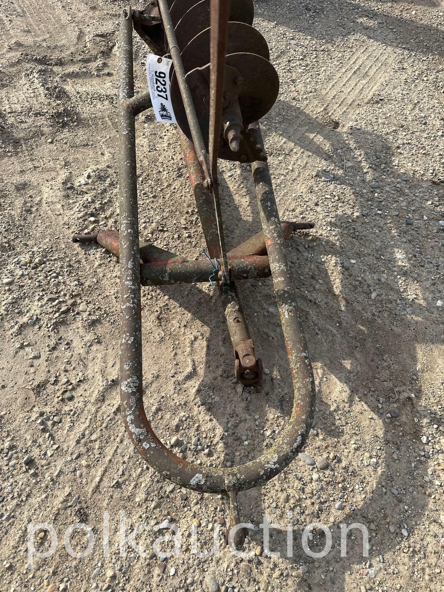 9237 - 3PT POST HOLE DIGGER - 12" AUGER