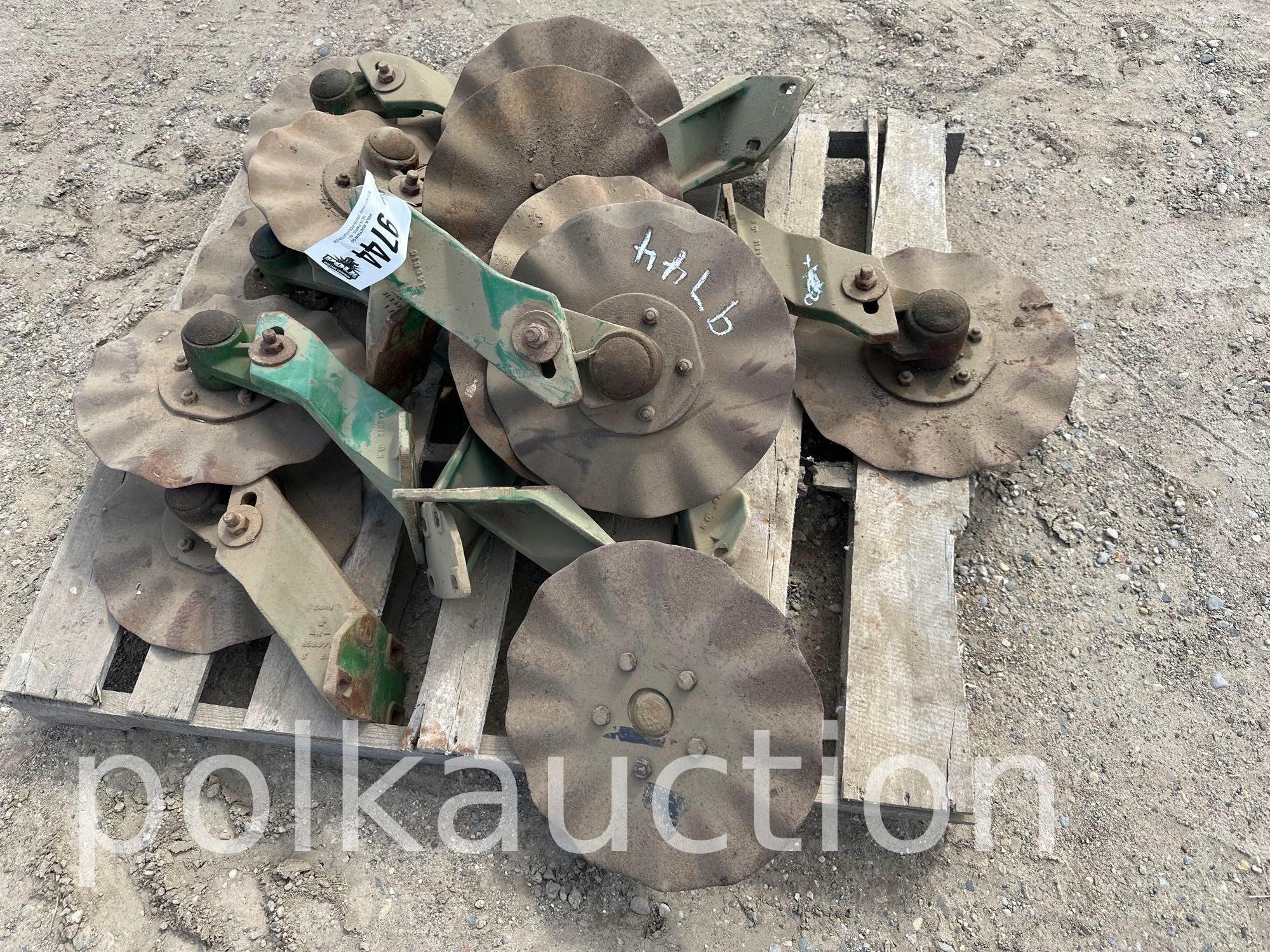 9744 - PALLET OF NO-TILL COULTERS