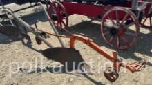 10664 - HORSE DRAWN 1 BTM PLOW