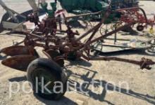 10670 - DAVID BRADLEY? 2 BTM PLOW - 14"