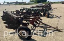 10672 - CASE 5 BTM PULL TYPE PLOW - 16"