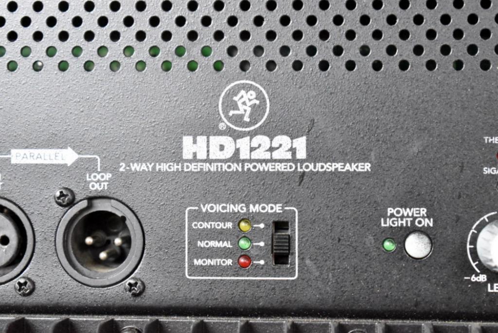 TWO MACKIE HD1221 ACTIVE SPEAKERS