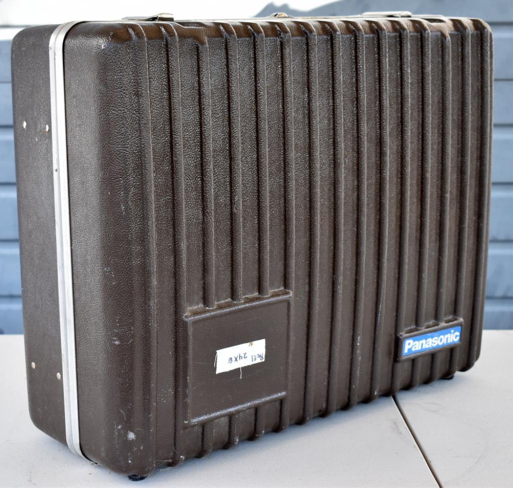 PROEL EBN2408 32-CHANNEL AUDIO STAGE BOX