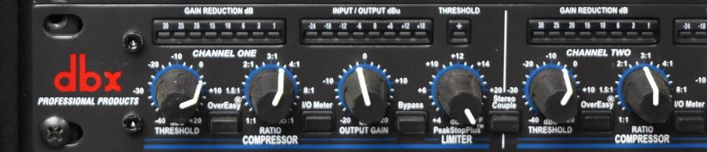 DBX 1046 QUAD COMPRESSOR / LIMITER