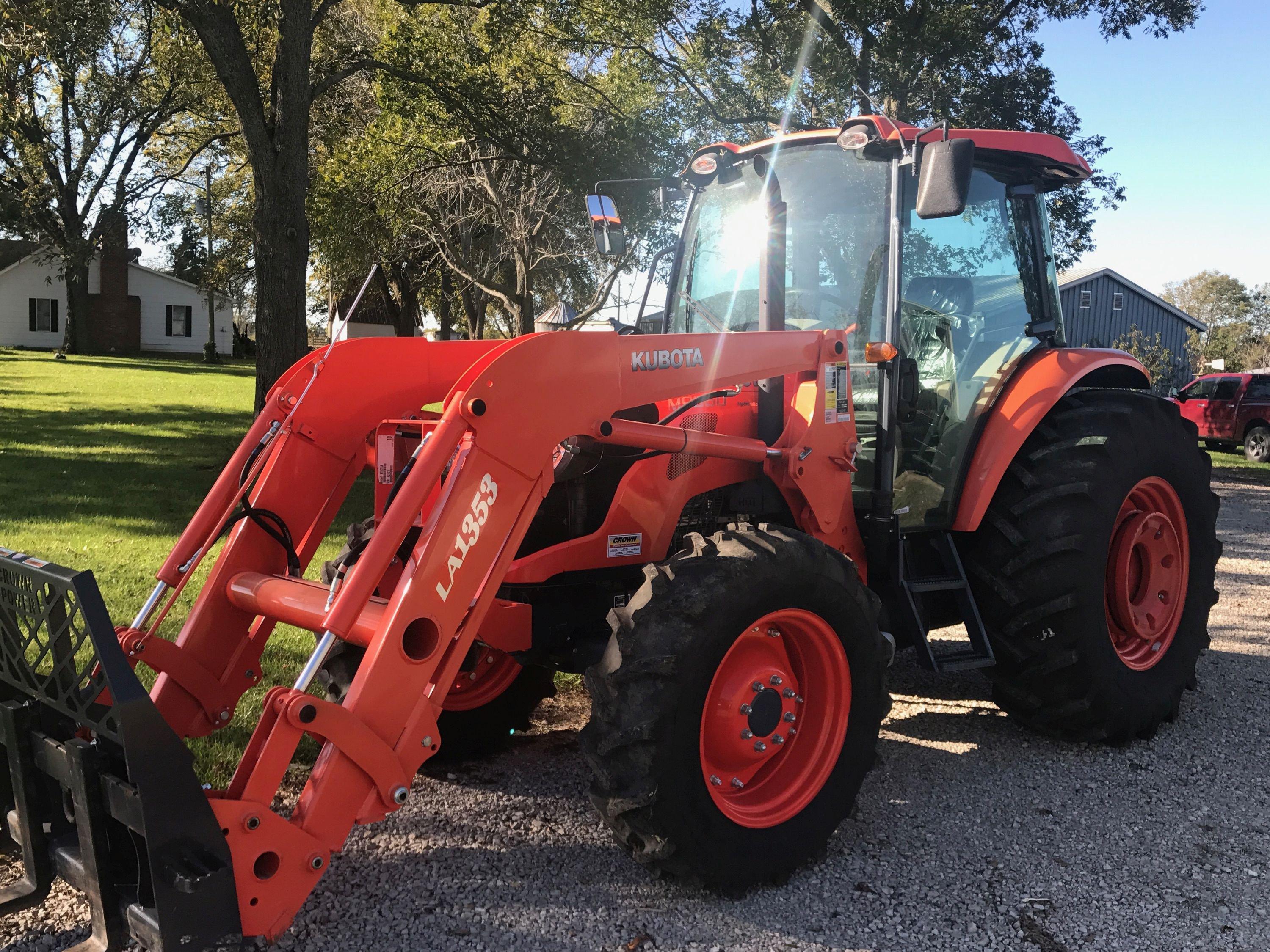 Kubota M9960D Tractor w/ LA1353 Ldr, MFWD, Cab, Only 40 Hrs.