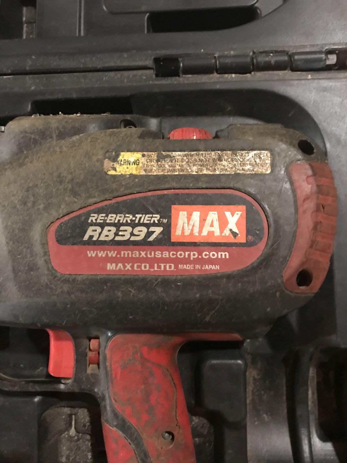 33. Max Rebar Tier RB379 w/ Dual Batteries & Charger