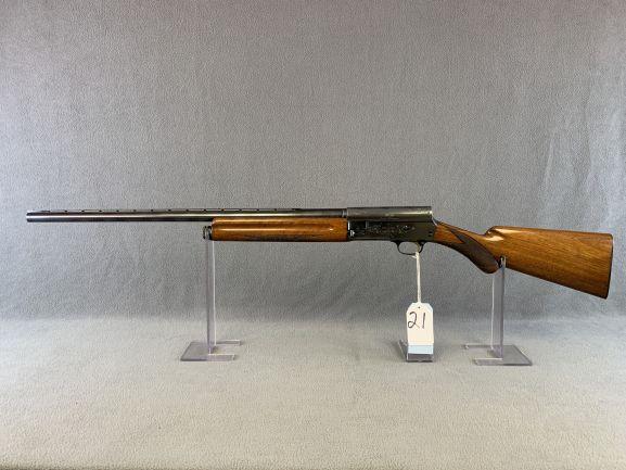 21. Browning Belgium "Sweet Sixteen" 16ga, 2 3/4" Cham, Vent Rib, Round Knob, SN: 89819