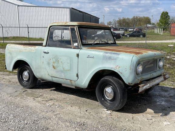 Lot 18 - 1967 International Scout 800