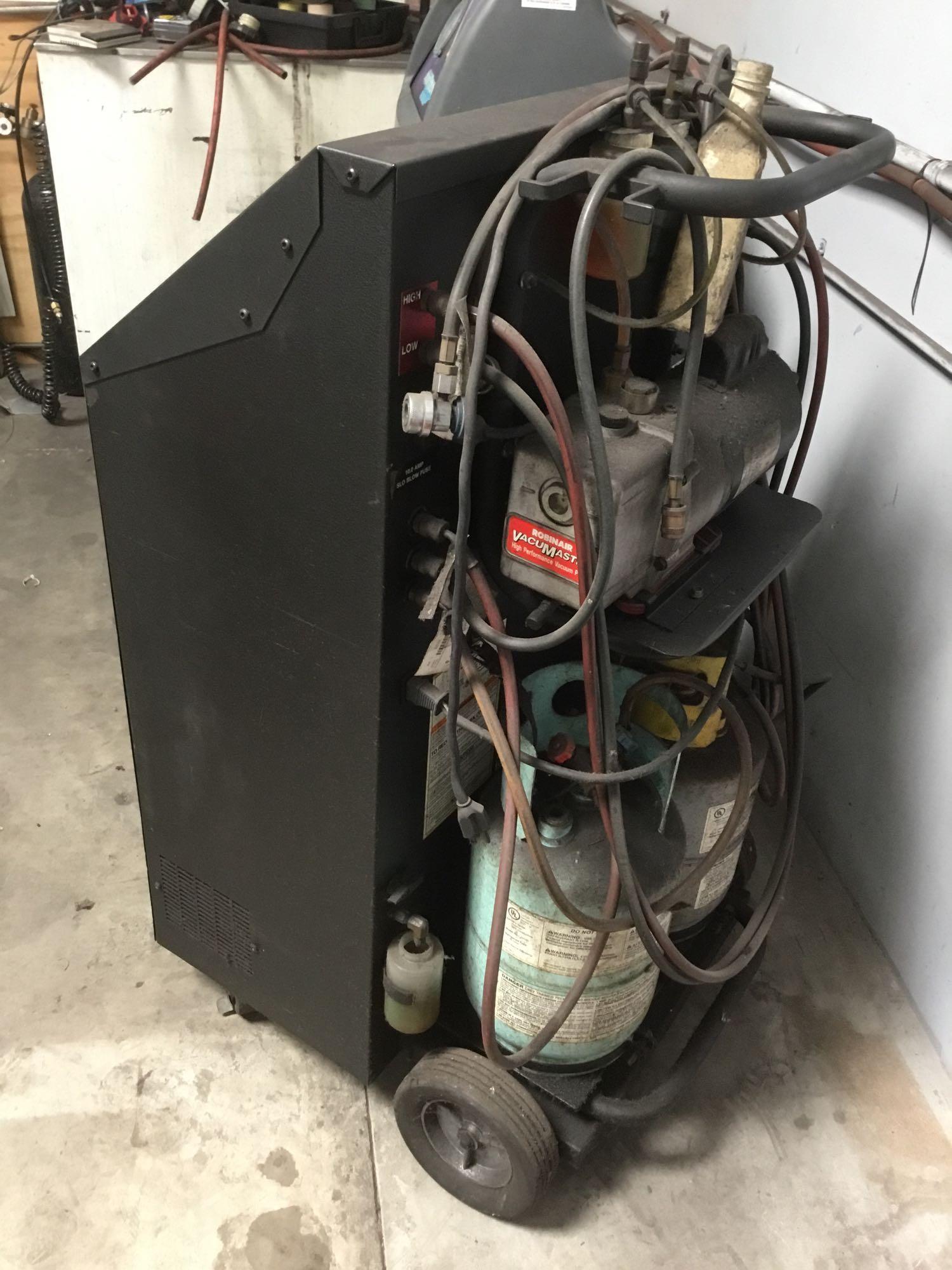 Robinair 34800 Enviro Charge Dual Refrigerant Recovery System R-12 @ R-134a