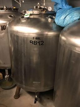 7 Barrel, (181.25 Gallons) Stainless Steel, Vertical, Bright Tank with Top Manway and Carbon Steel