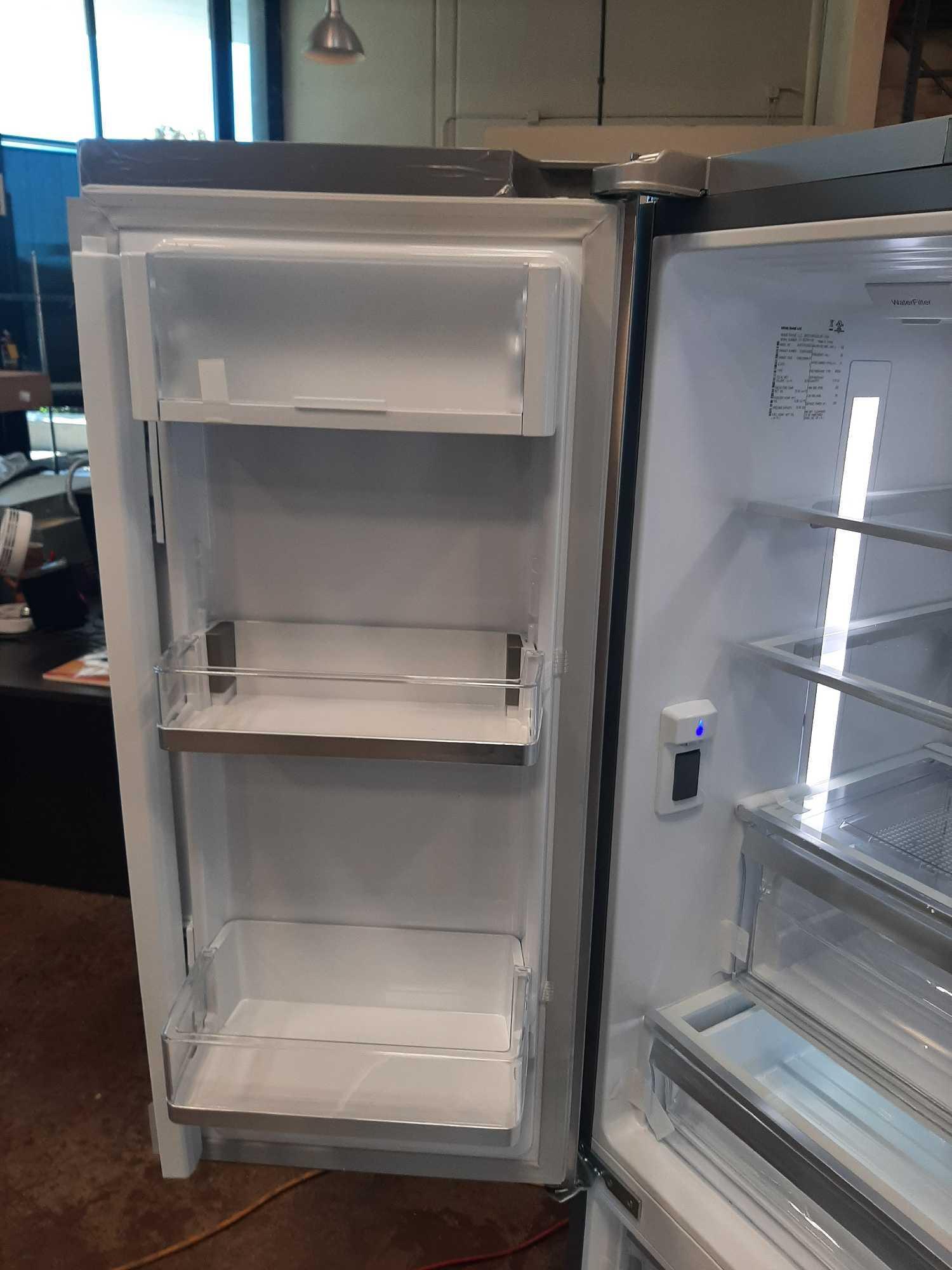 Viking 36 in.French-Door Bottom-Freezer*COLD*UNUSED*