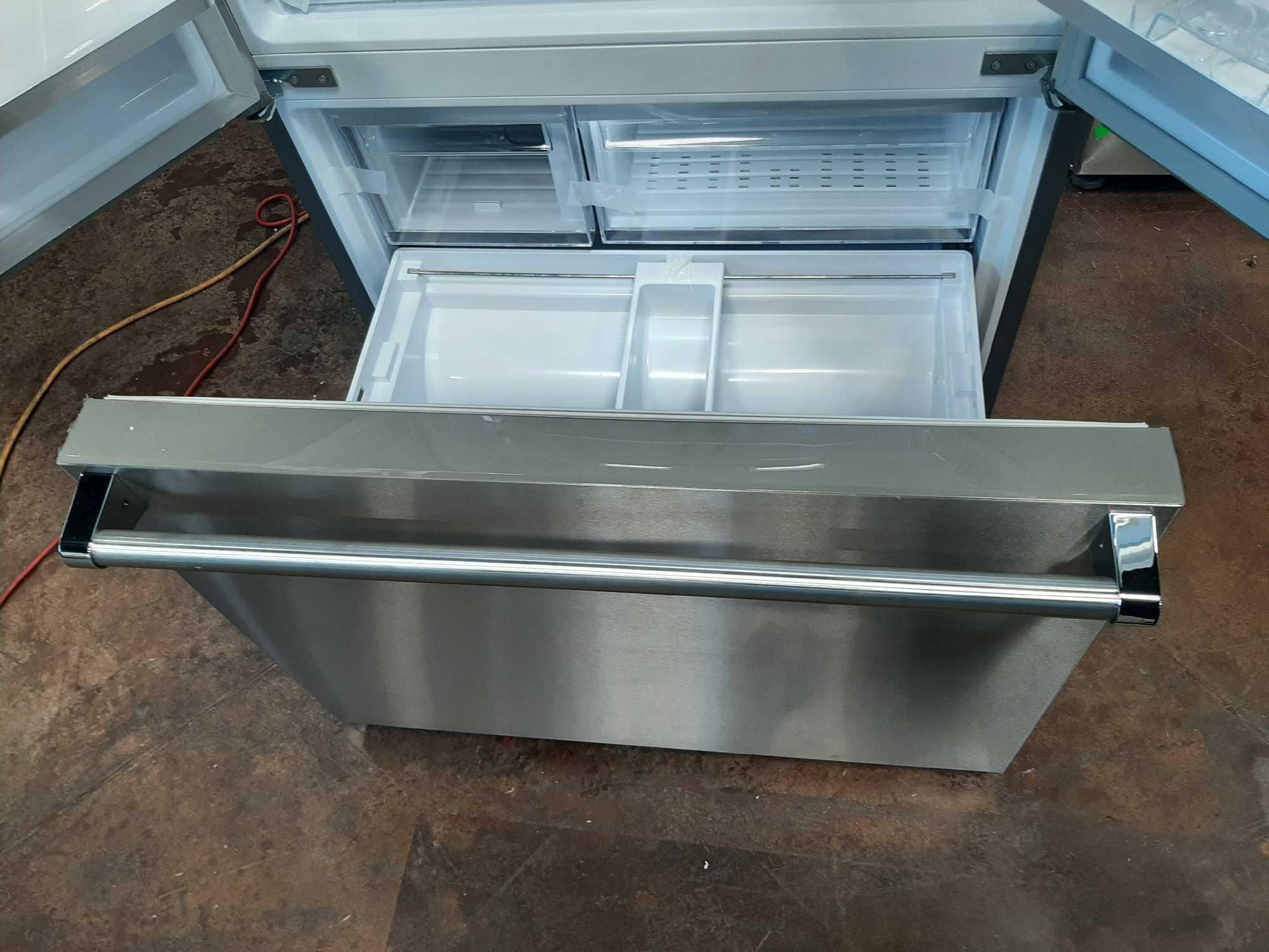 Viking 36 in.French-Door Bottom-Freezer*COLD*UNUSED*