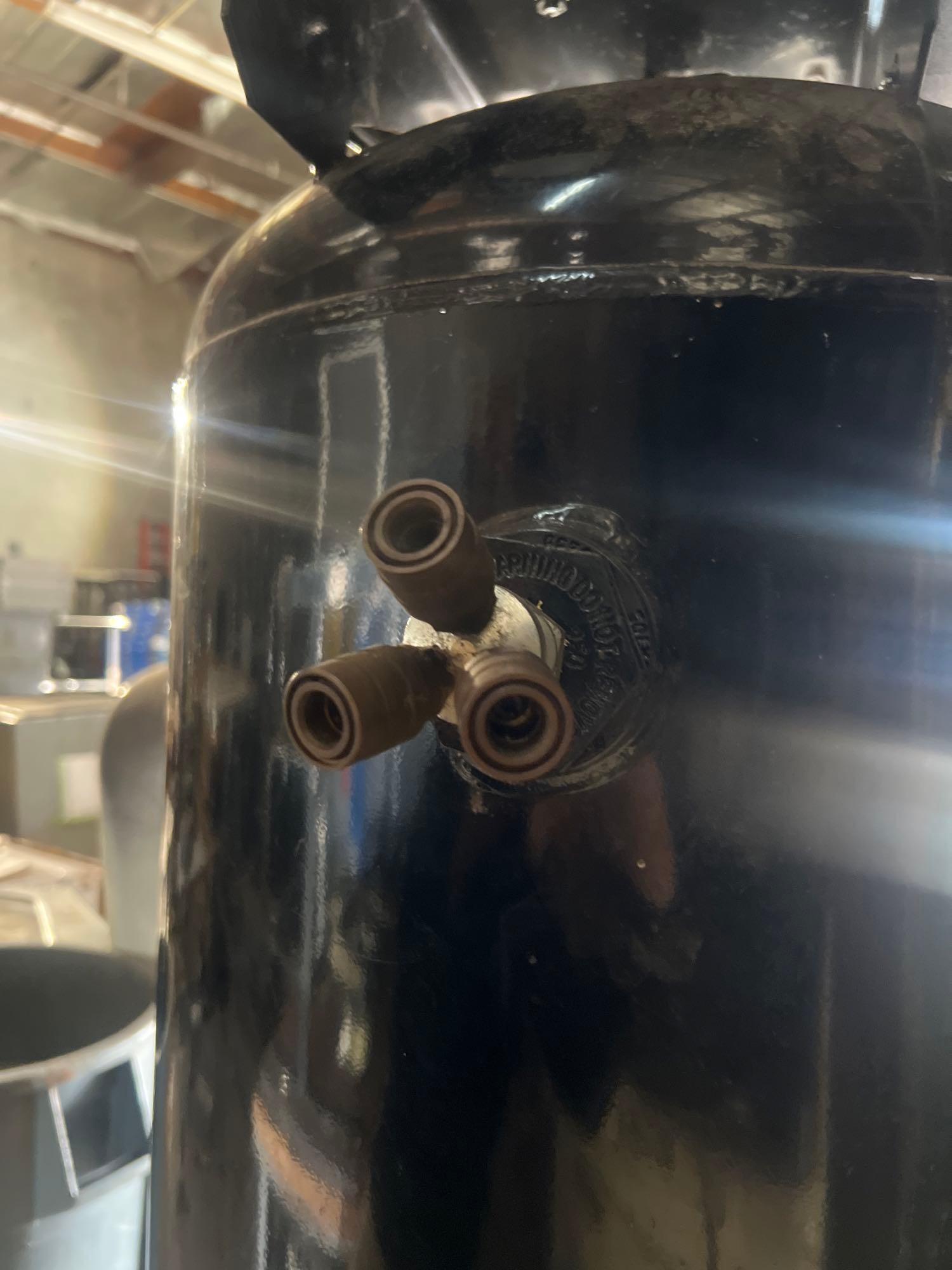 HUSKY 60 Gallon Air Compressor