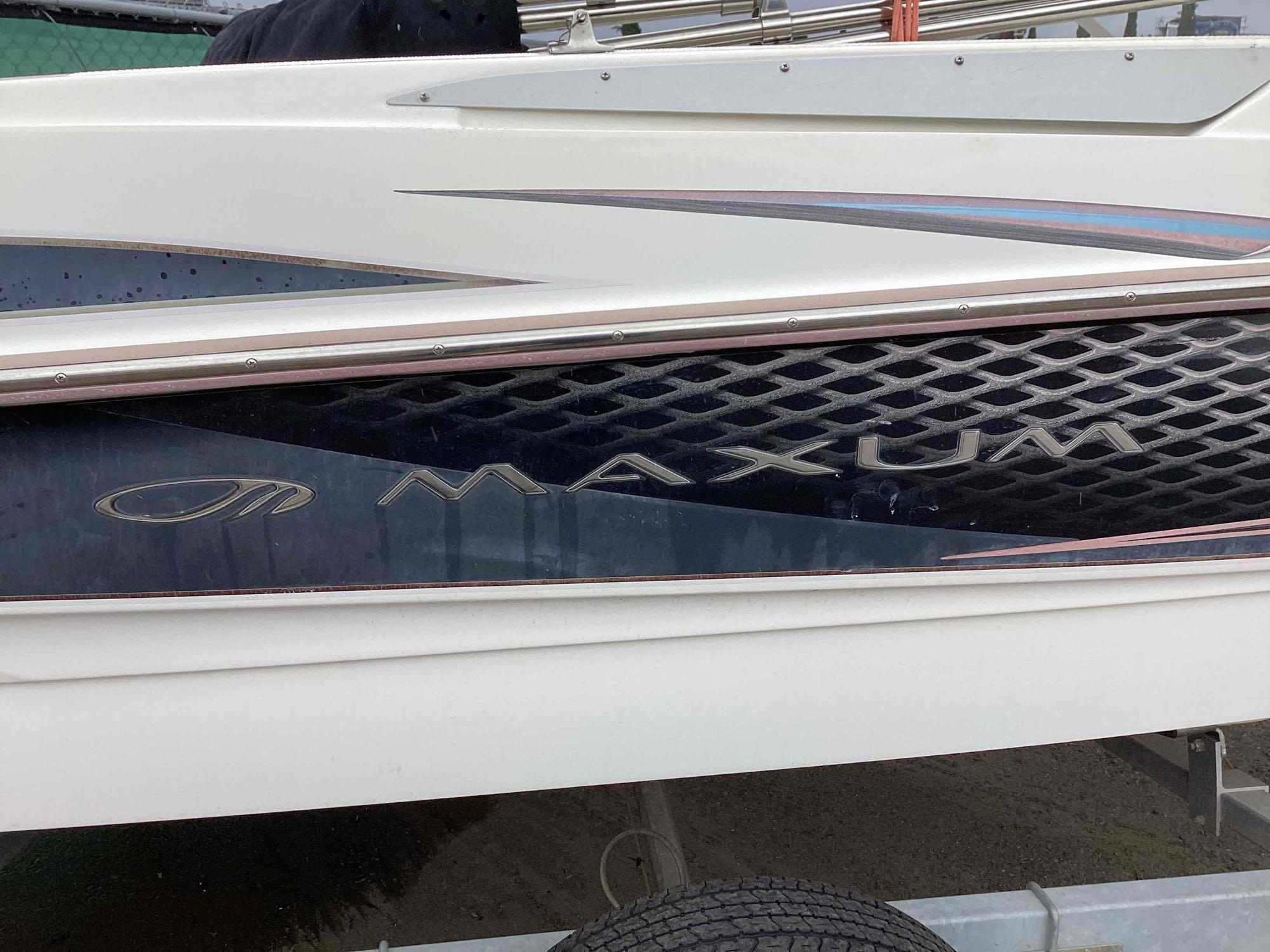 2008 Maxum 1800 SR3 Boat with Trailer