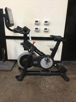 Nordic Track Stationary Bicycle*TURNS ON*