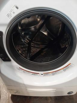 Whirlpool 4.5 cu. ft. Closet Depth Washer*PREVIOUSLY INSTALLED*