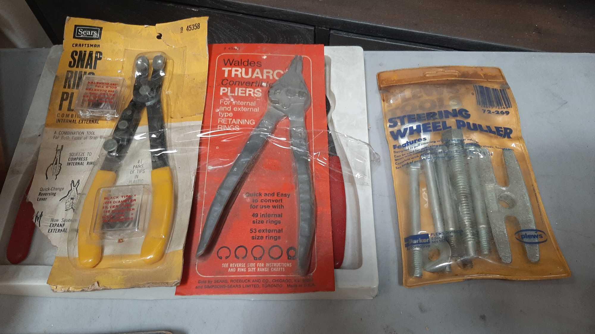 Box Lot of Assorted Tools