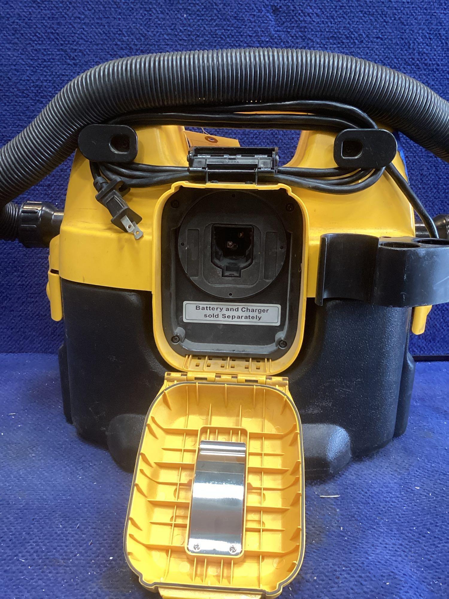 DeWalt Hand Held Vacuum