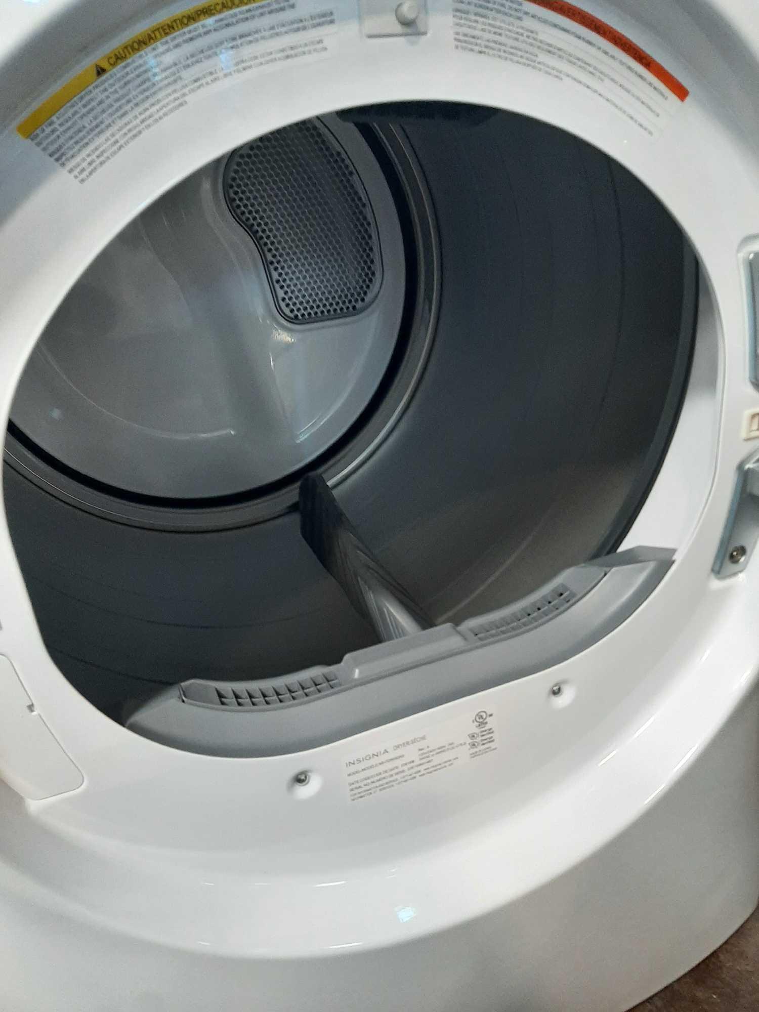 Insignia 8.0 Cu. Ft. Electric Dryer*PREVIOUSLY INSTALLED*