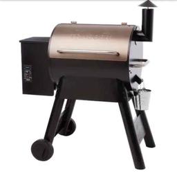 Traeger Pro Series 22 Pellet Grill in Bronze*IN BOX*PREVIOUSLY OWNED*