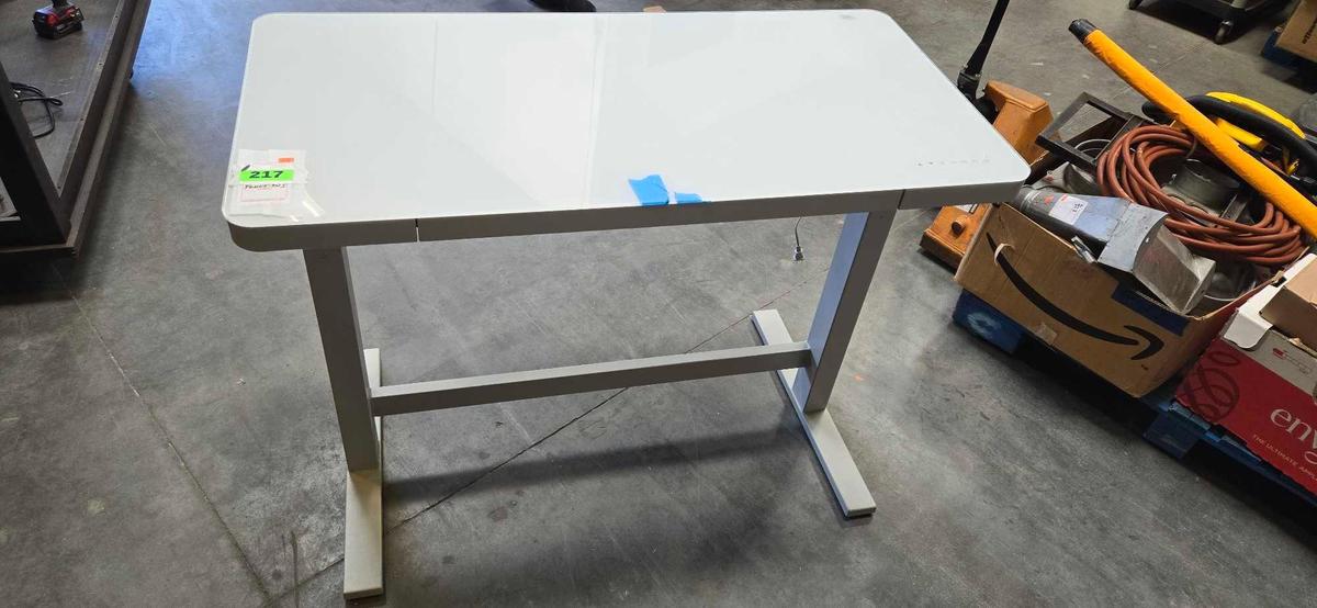 Tresanti adjustable height desk*FUNCTIONS*