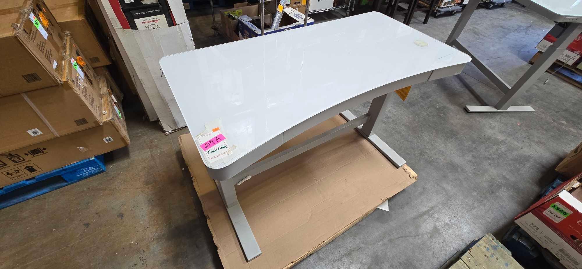 Tresanti adjustable height desk*FUNCTIONS*