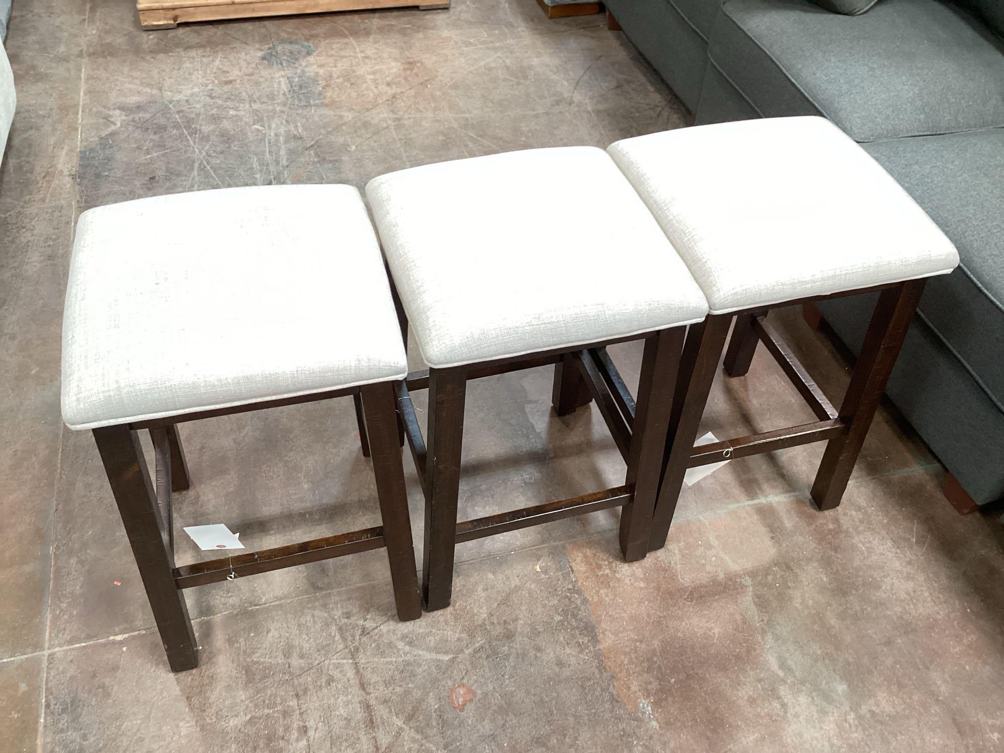 Wood Bar table with stools*DAMAGED *