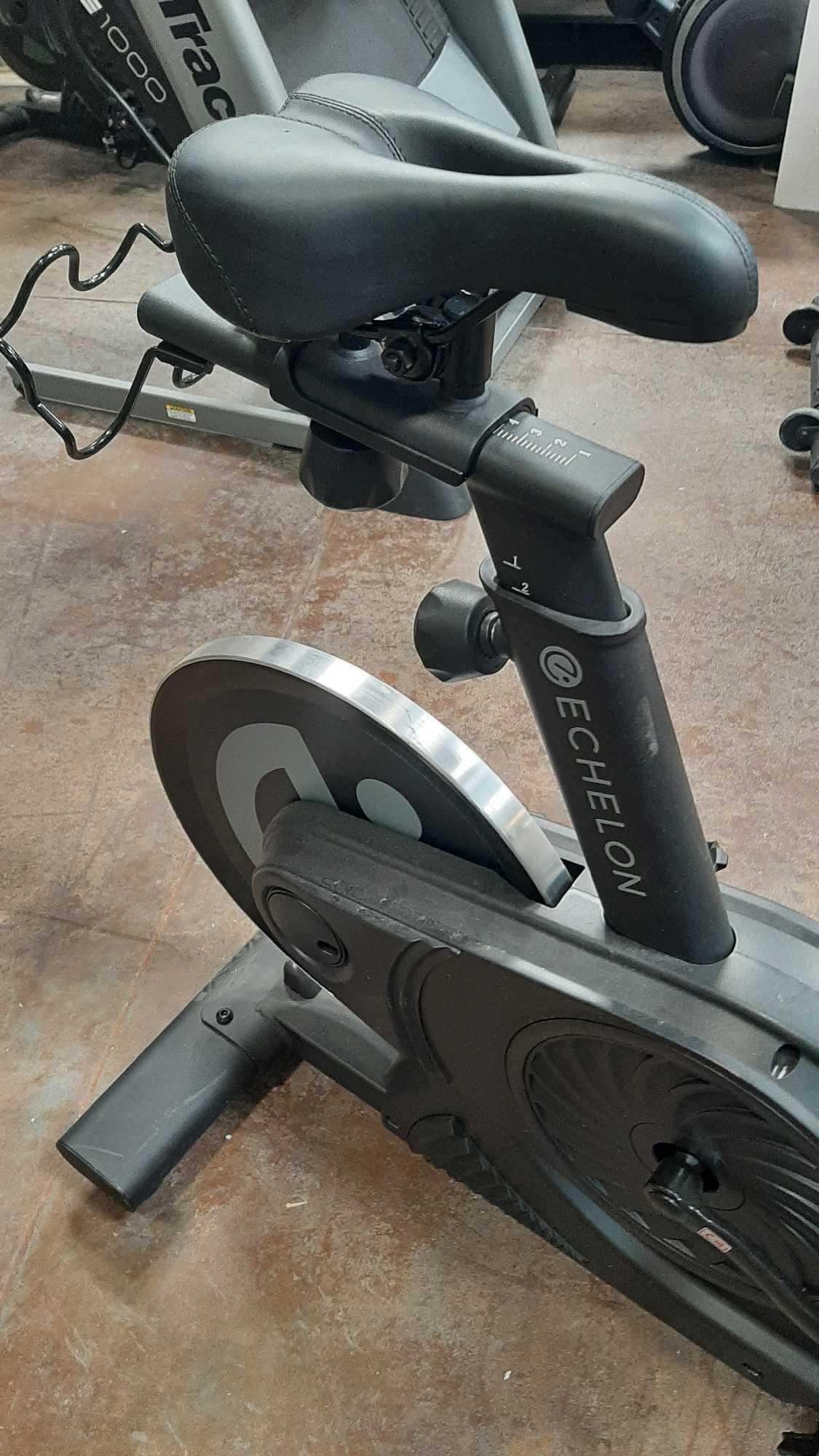 Echelon EX-4s+ Connect Bike*TURNS ON*