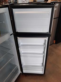 VISSANI 7.1 cu. ft. Top Freezer Refrigerator*COLD*PREVIOUSLY INSTALLED*