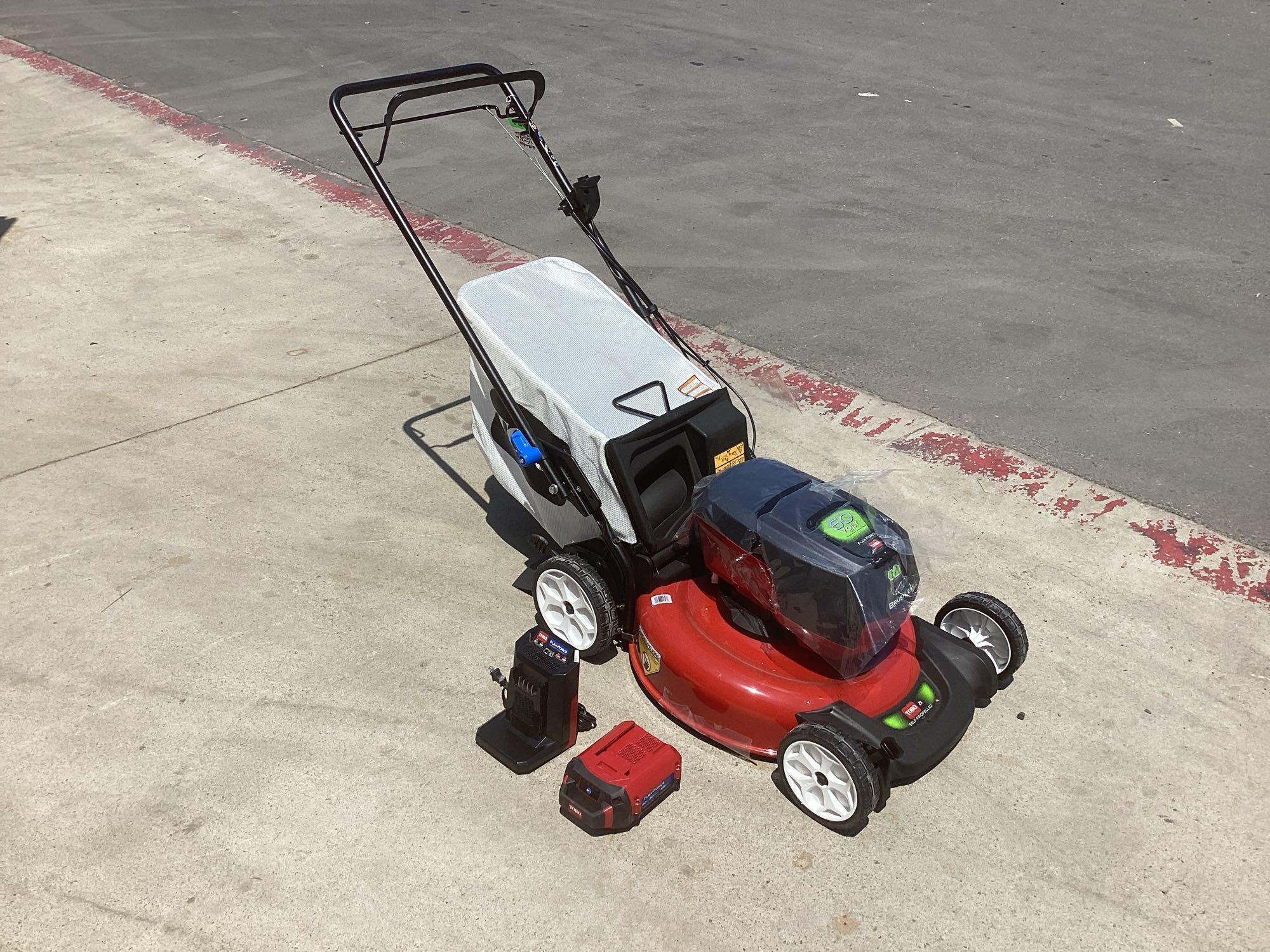 Toro 60V Max* 21 in.Recycler Self-Propel Lawn Mower*TURNS ON*WITH BATTERY,CHARGER AND KEY*